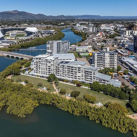 City Love Affair On Stanley Townsville Exteriör bild